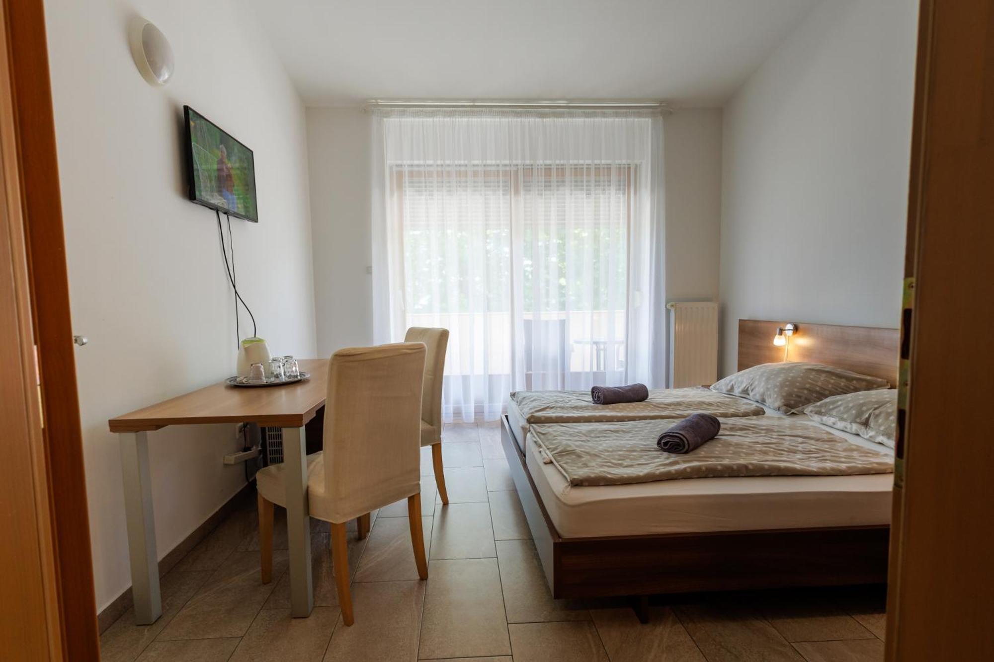 Jacht Apartmanok Балатонфюред Экстерьер фото